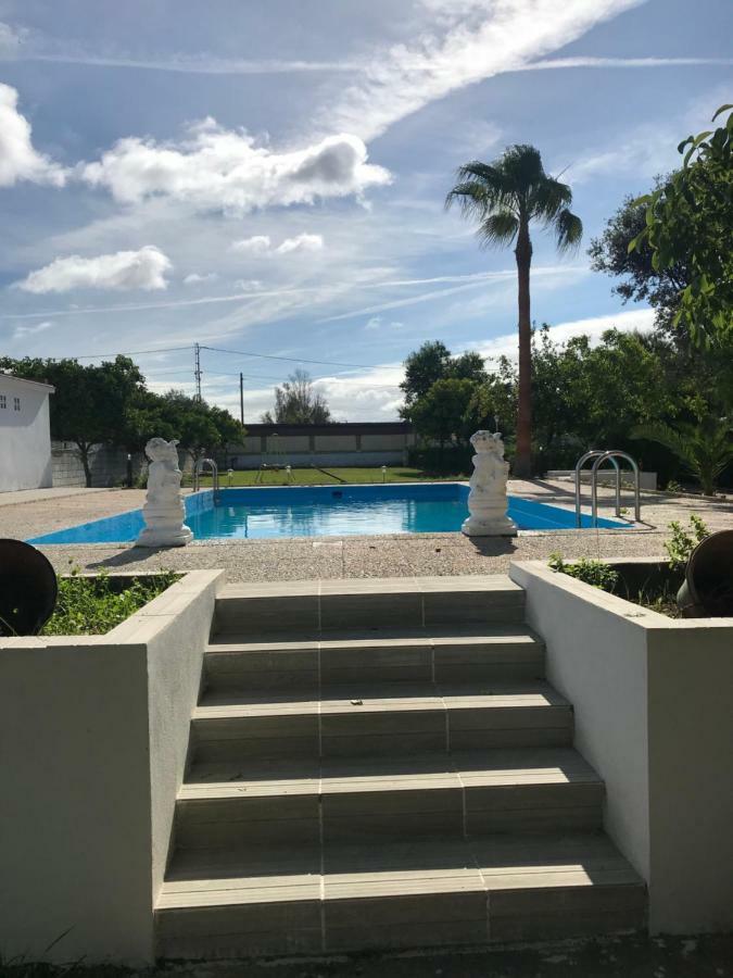Villa Pilonga Dos Hermanas Buitenkant foto